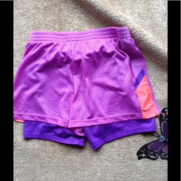 CHAMPION Girls sport shorts - Picture 2 of 7